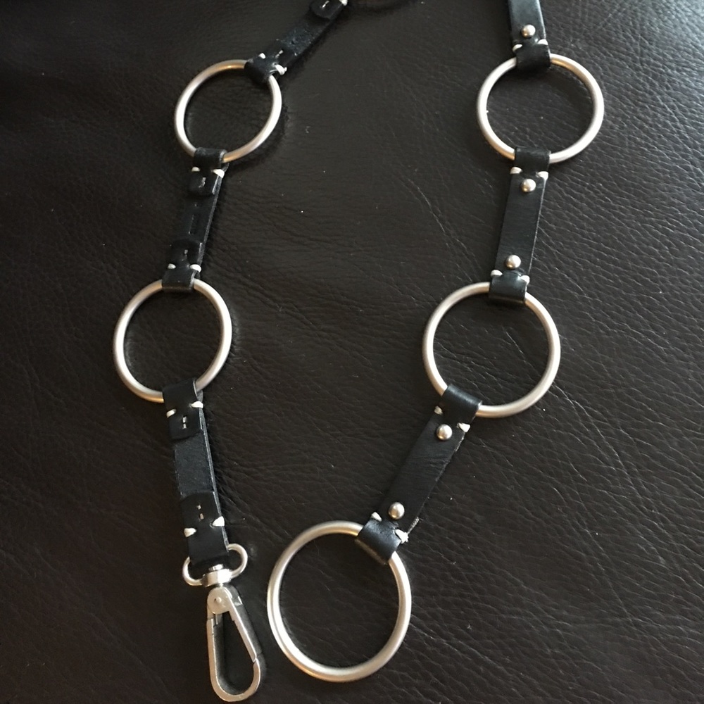 Belt. - Picture 2 of 2